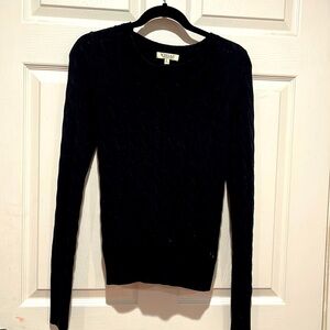 Who A U Knitted Black Sweater. Preloved Great Cond No stains no rips no odor.